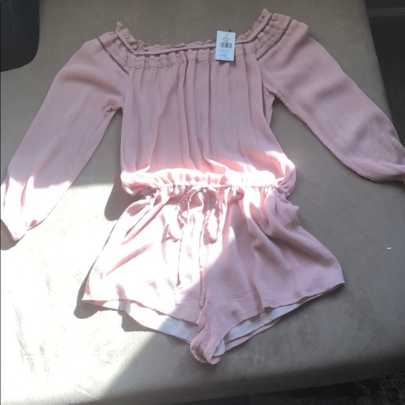 NWT Small blush romper - Picture 4 of 8